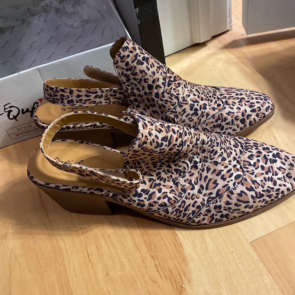 Leopard shoes